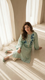 Elegant women’s kurta in mint green