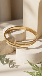 Arrow Pavé Handcuff