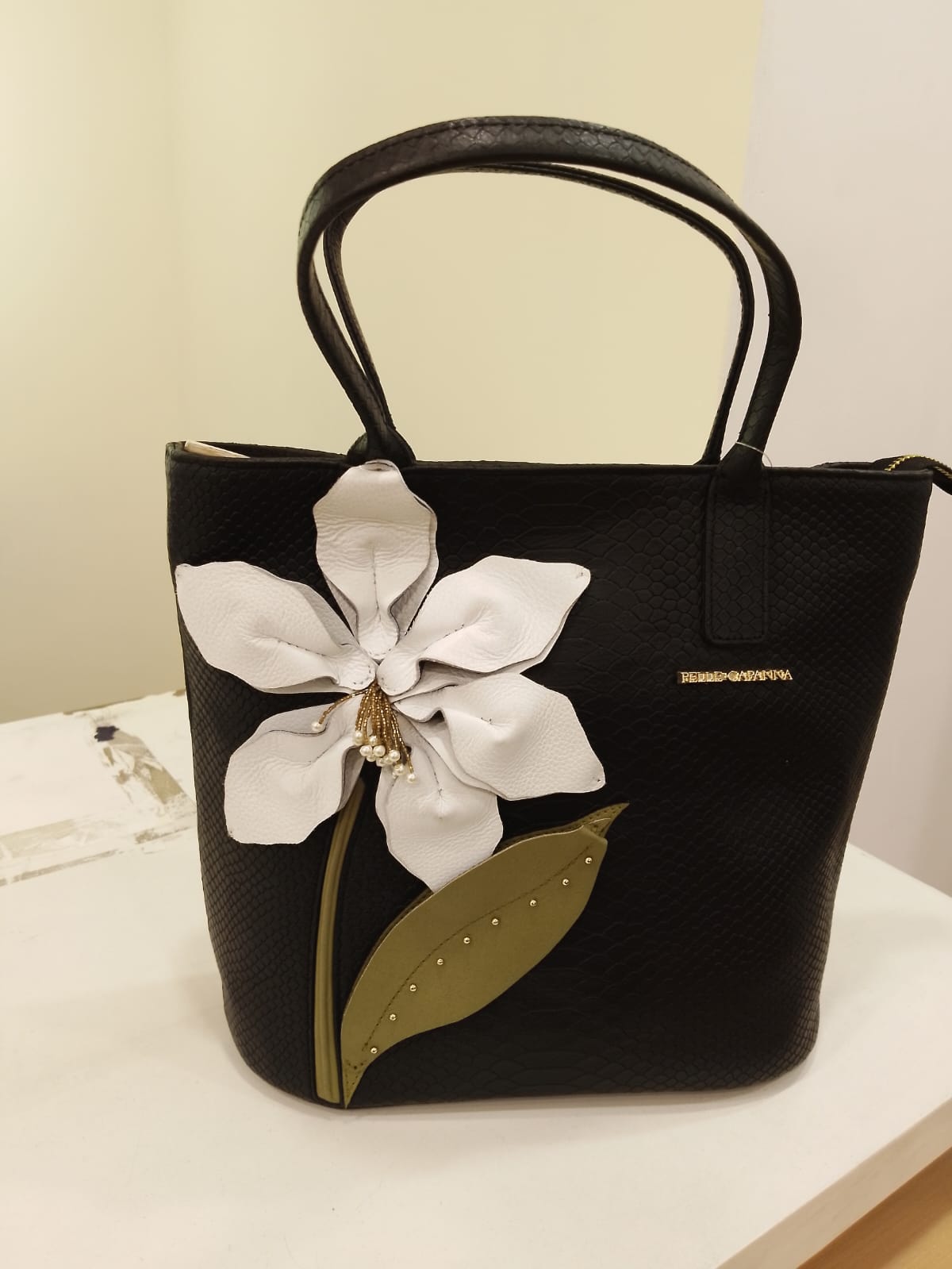 PELLE CAPANNA - Black Leather with 3D floral details