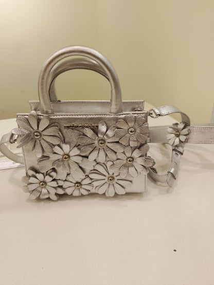 PELLE CAPANNA - Silver Leather Handbag 3D